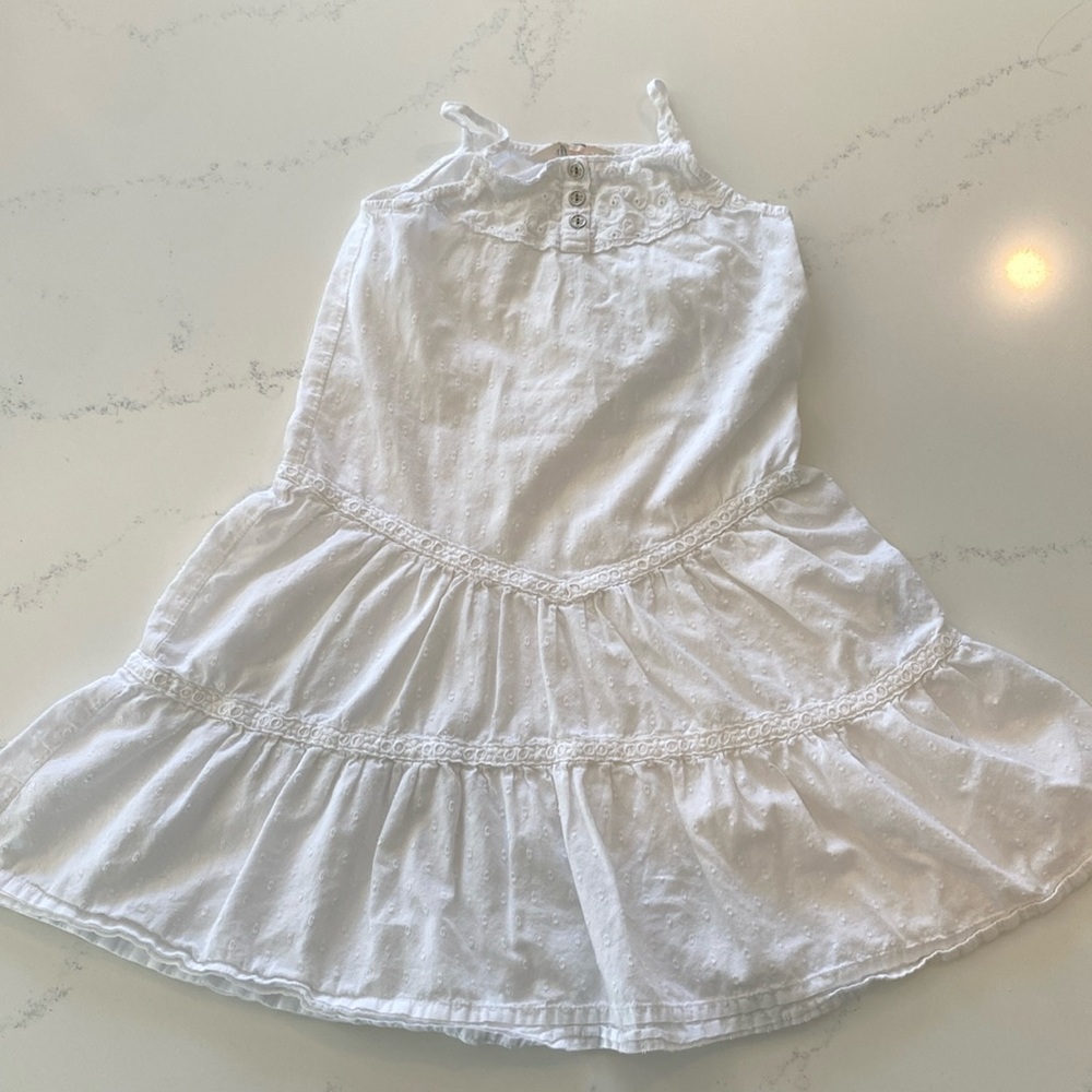 Beautiful white sundress kids, size 4–5 year